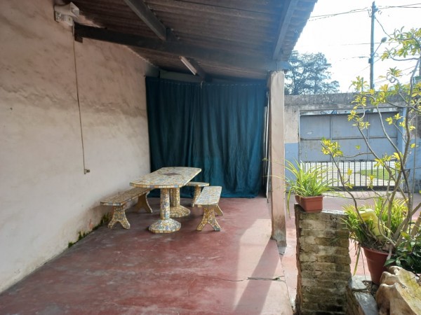 VENDO HERMOSA CASA Y DEPARTAMENTO JUNTOS (AUT.316)