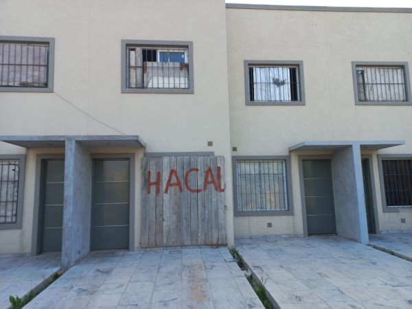 VENDO 4 REGIOS DUPLEX  EN MORENO (AUT. 322)