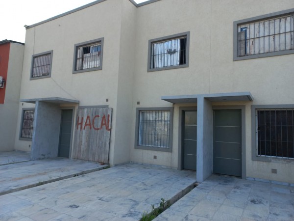 VENDO 4 REGIOS DUPLEX  EN MORENO (AUT. 322)