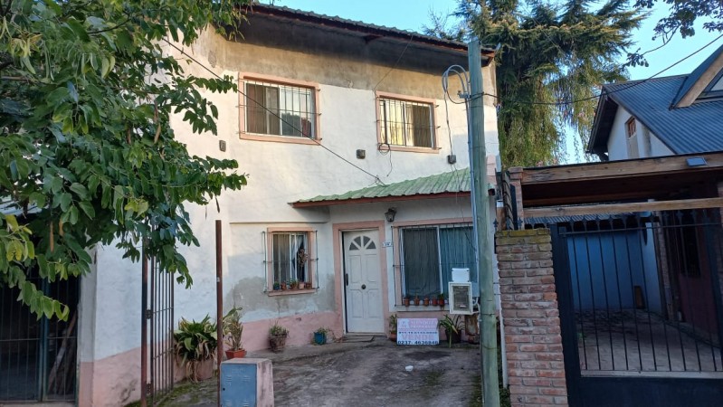 VENDO REGIA CASA EN DOS PLANTA CON PILETA. ARBOLEDAS EN FRANCISCO ALVAREZ (AUT. 343)