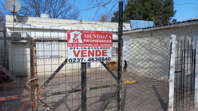 (AUT. 344) VENDO REGIA CASA CON AMPLIO TERRENO, HAY FACILIDADES DE PAGOS. CALLE CANADÁ 5633 - MORENO