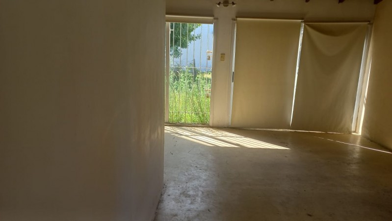 (AUT 358) BARRIO SAN JOSE, MORENO. EXCELENTE VIVIENDA CON TERRENO Y ESCRITURA (TODOS LOS SERVICIOS)