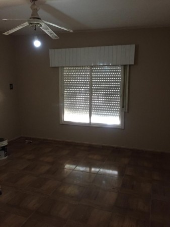 (AUT 360 B) VENDO REGIA CASA CON 3 DORMITORIOS EN BARRIO C. SATELITE