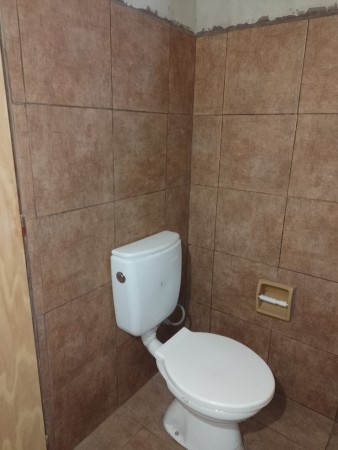 (AUT. 366) VENDO O PERMUTO POR CASA REGIO LOCAL COMERCIAL BARRIO SAN JOSÉ - MORENO