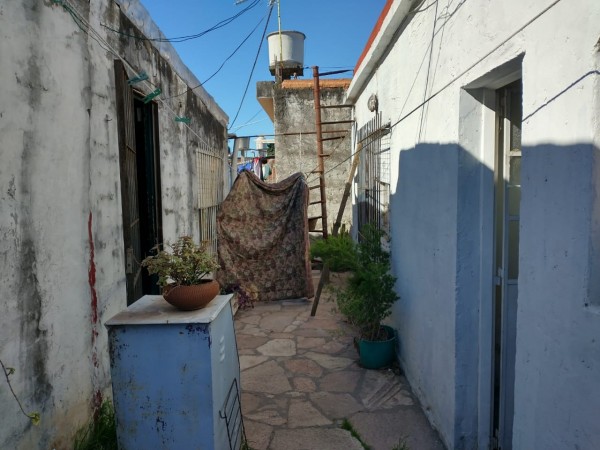 (AUT. 390) VENDO HERMOSA CASA EN BARRIO LA PERLITA, MORENO