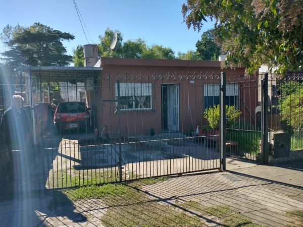 (AUT. 390) VENDO HERMOSA CASA EN BARRIO LA PERLITA, MORENO