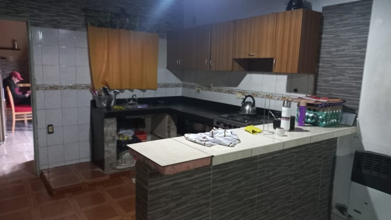 (396) VENDO HERMOSA CASA DE MATERIAL 4 DORMITORIOS EN BARRIO SAN JOSE, PARTIDO DE MORENO