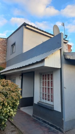 (396) VENDO HERMOSA CASA DE MATERIAL 4 DORMITORIOS EN BARRIO SAN JOSE, PARTIDO DE MORENO