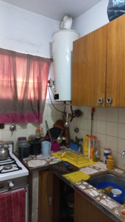 PERMUTO POR CASA REGIO DEPARTAMENTO EN MORENO CENTRO TODOS LOS SERVICIOS