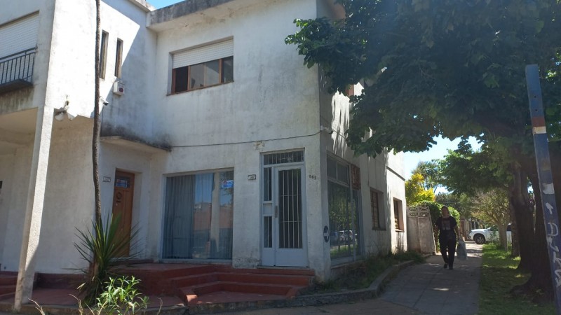 (AUT. 401) ALQUILO HERMOSO DEPARTAMENTO EN MORENO NORTE, IDEAL PARA PROFESIONALES O VIVIENDA FAMILIAR