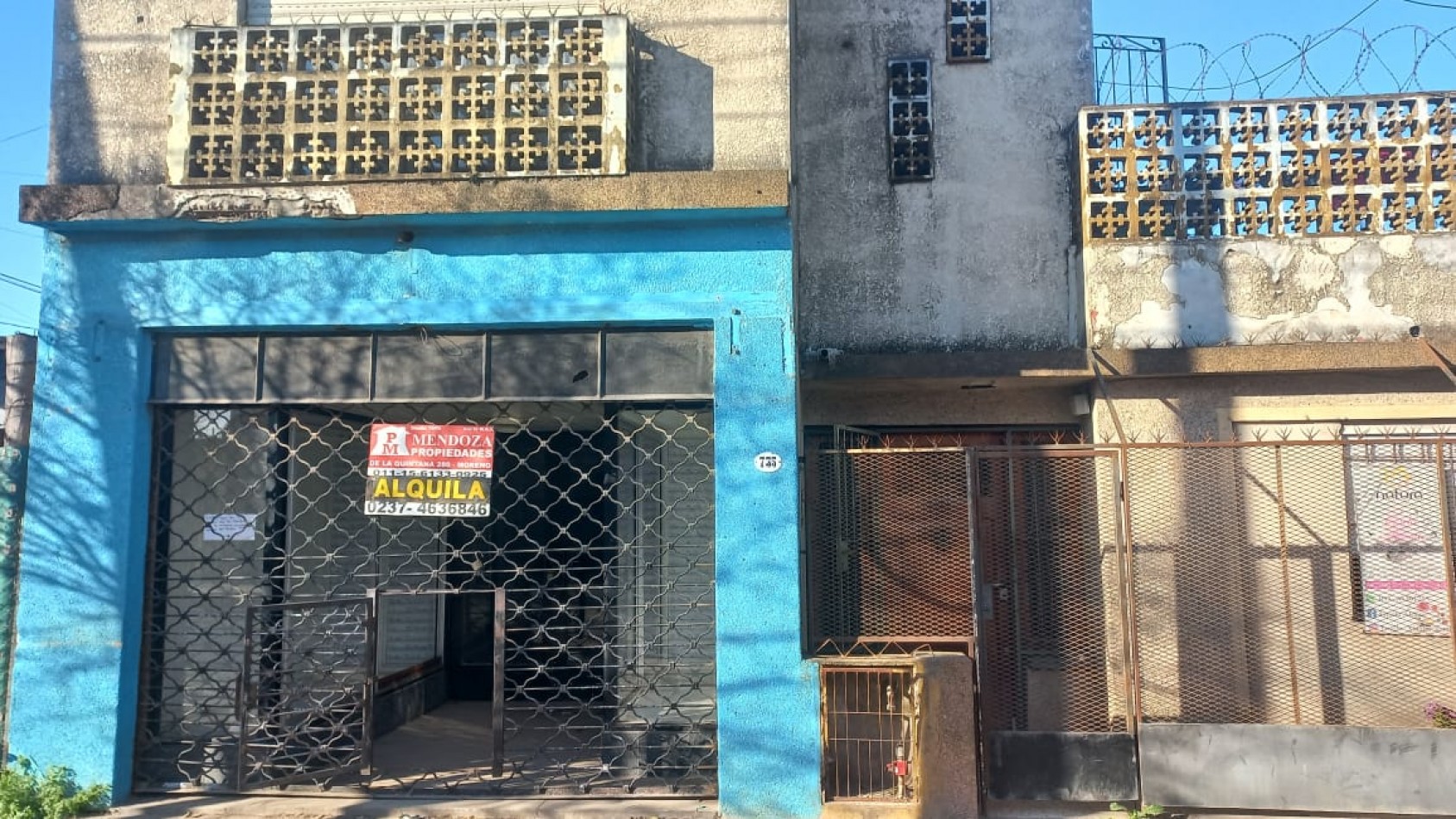 ALQUILO AMPLIO LOCAL COMERCIAL CON DEPOSITO ZONA COMERCIAL, AVENIDA MARCOS DEL BUENO 735 Y POSADAS BARRIO LA PERLITA, MORENO. 