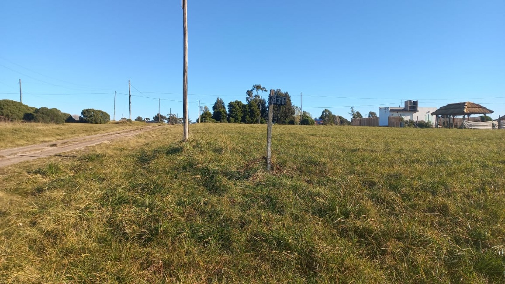 VENDO HERMOSO TERRENO EN ZONA TURISTICA LOCALIDAD DE CHAPADMADAL, (MAR DEL PLATA) SUPERFICIE DE 550 M2.