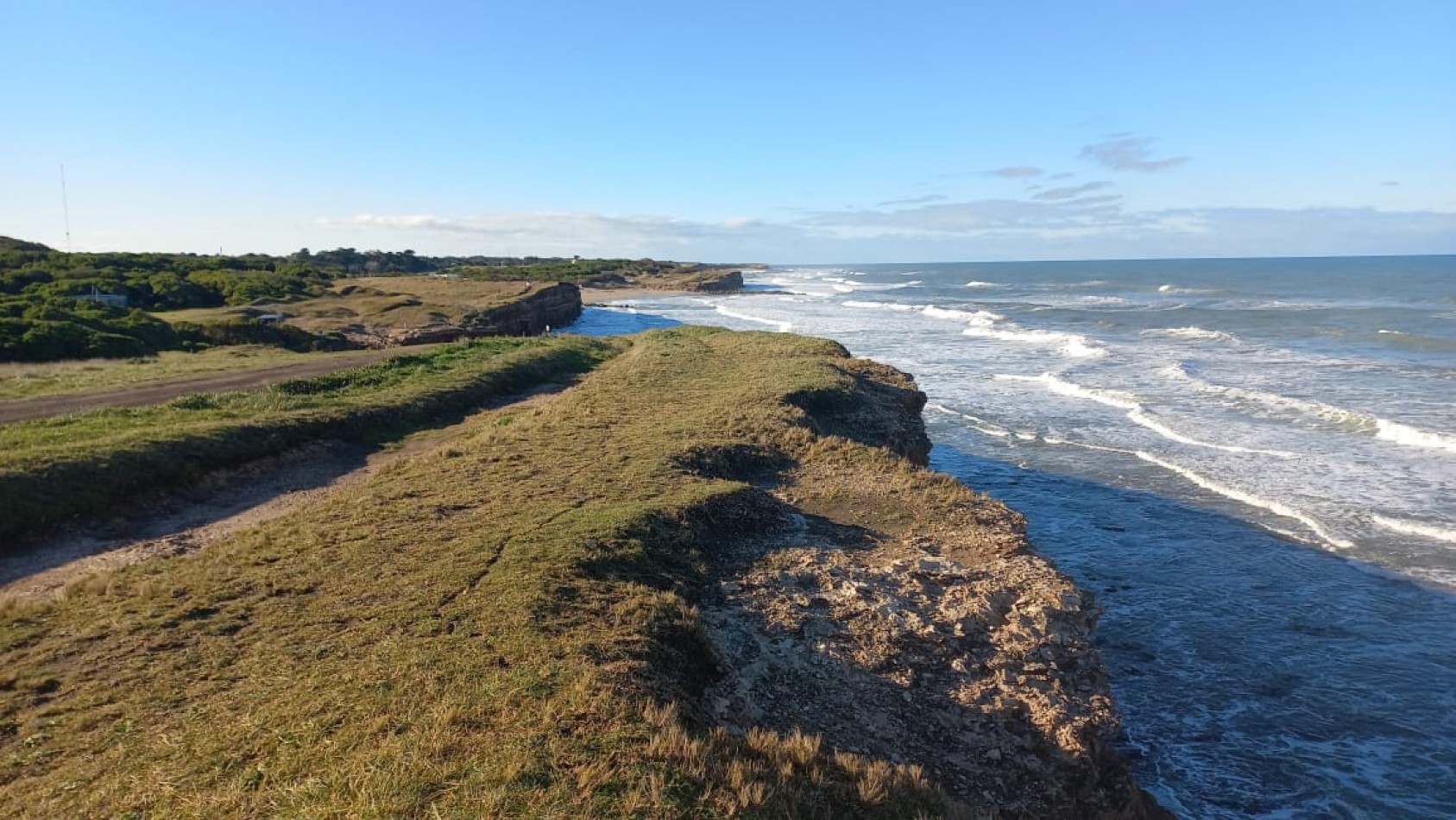 VENDO HERMOSO TERRENO EN ZONA TURISTICA LOCALIDAD DE CHAPADMADAL, (MAR DEL PLATA) SUPERFICIE DE 550 M2.
