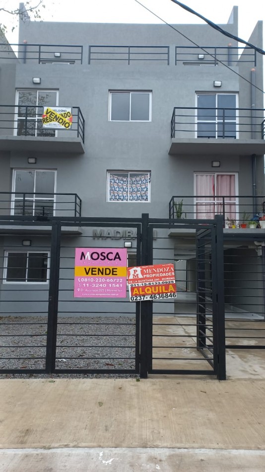 E N  P E R M U T A  REGIO DEPARTAMENTO EN MORENO CENTRO POR CASA CHICA CON TERRENO.
