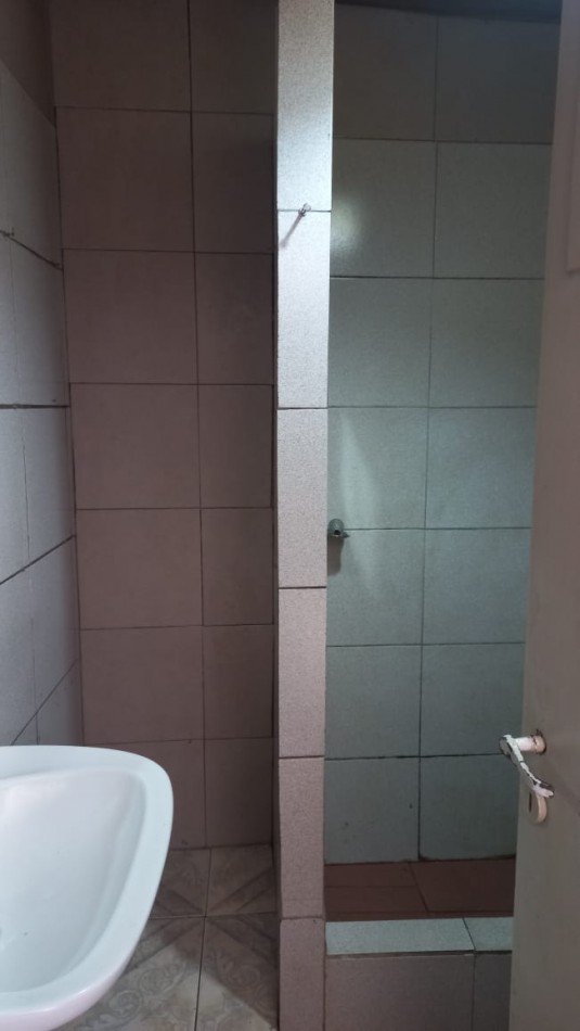( A L Q U I L A D O  )HERMOSO DEPARTAMENTO CON ENTRADA VEHICULAR A 40 METROS DE ACCESO OESTE ATRAS DEL MAYORISTA VITAL