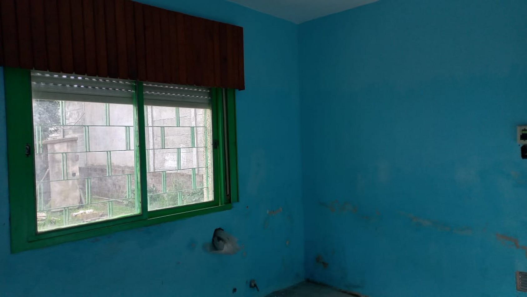 VENDO 2 HERMOSA CASA JUNTAS EN EL BARRIO CASCO SALA, CALLE: F. COUVIER 1264 MORENO SUR, HAY ESCRITURA