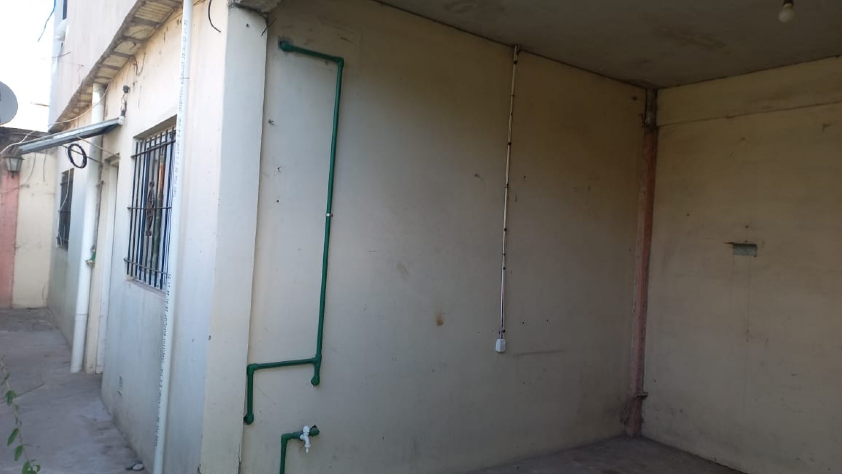 ALQUILO DEPARTAMENTO 2 AMBIENTE EN BARRIO SATELITE - MORENO CALLE CANADA 6883
