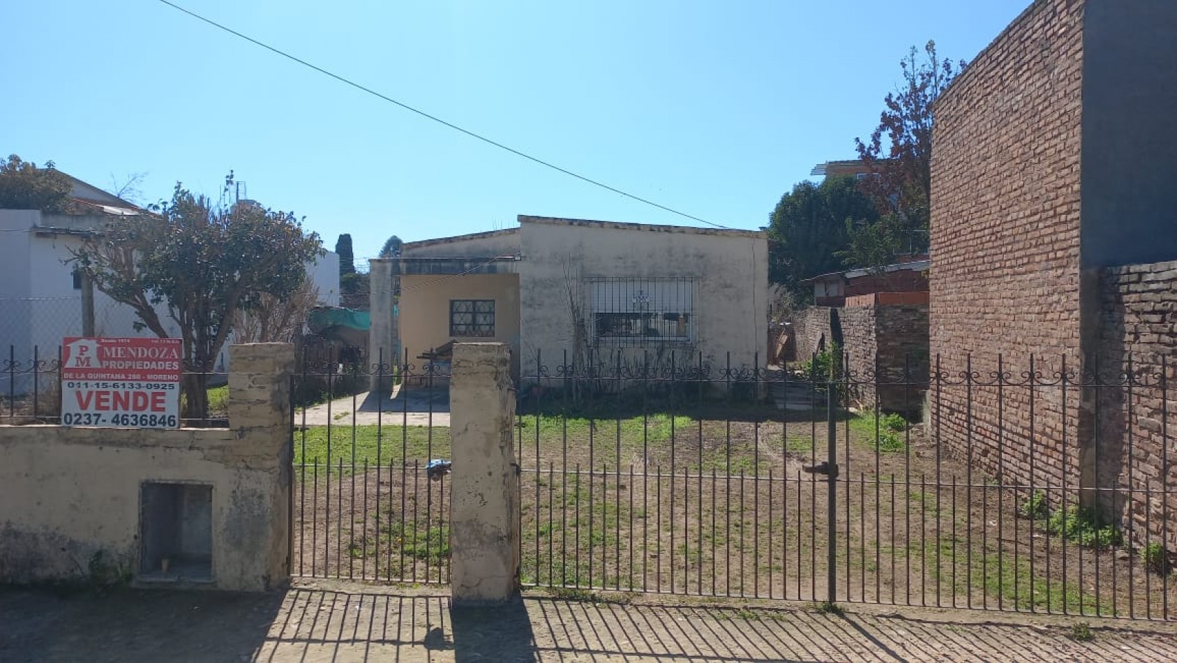 VENTA DE CASA CON TERRENO EN PASO DEL REY 
