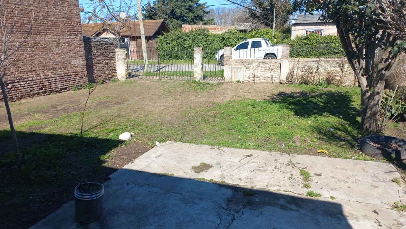 VENTA DE CASA CON TERRENO EN PASO DEL REY 