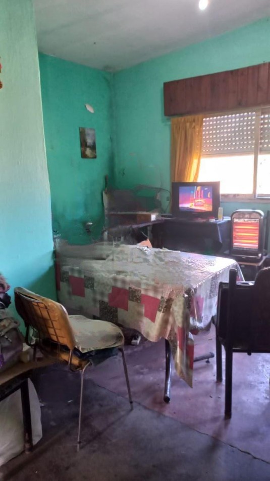 VENTA DE CASA CON TERRENO EN PASO DEL REY 