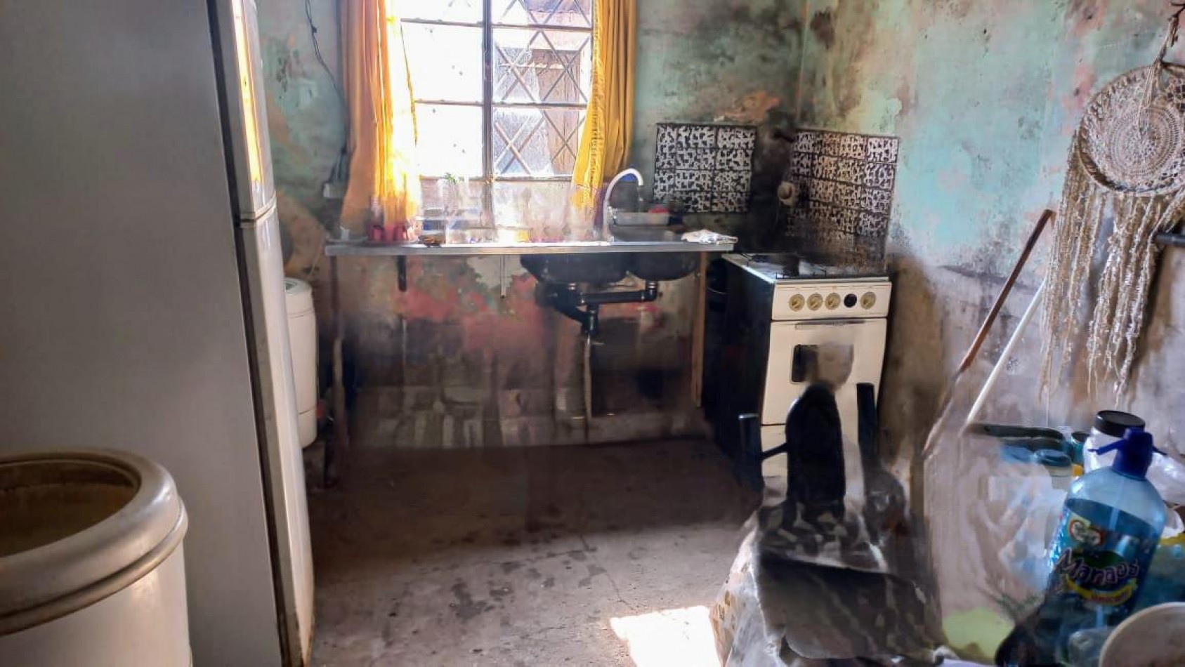 VENTA DE CASA CON TERRENO EN PASO DEL REY 