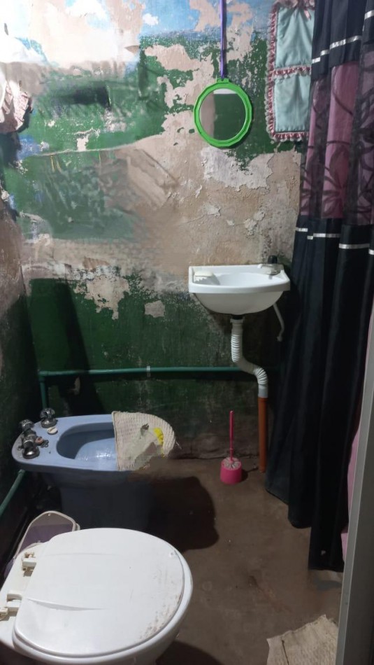 VENTA DE CASA CON TERRENO EN PASO DEL REY 