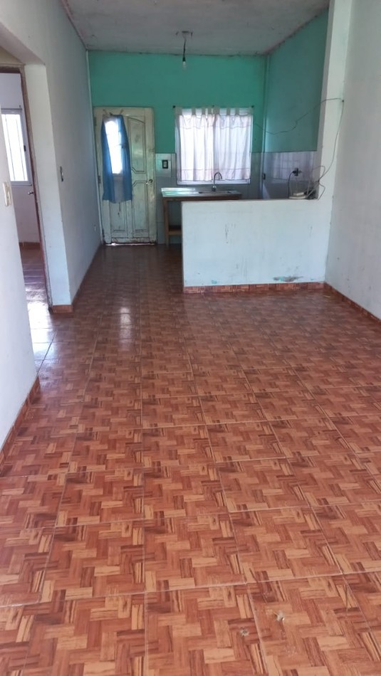 EN ALQUILER REGIA PROPIEDAD CON 2 DORMITORIOS BARRIO 25 DE MAYO - MORENO A 100 METROS RUTA 25