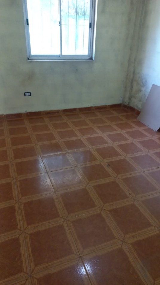 EN ALQUILER REGIA PROPIEDAD CON 2 DORMITORIOS BARRIO 25 DE MAYO - MORENO A 100 METROS RUTA 25