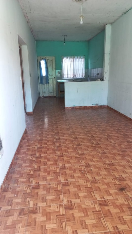EN ALQUILER REGIA PROPIEDAD CON 2 DORMITORIOS BARRIO 25 DE MAYO - MORENO A 100 METROS RUTA 25