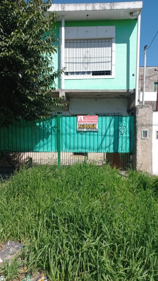 EN ALQUILER REGIA PROPIEDAD CON 2 DORMITORIOS BARRIO 25 DE MAYO - MORENO A 100 METROS RUTA 25
