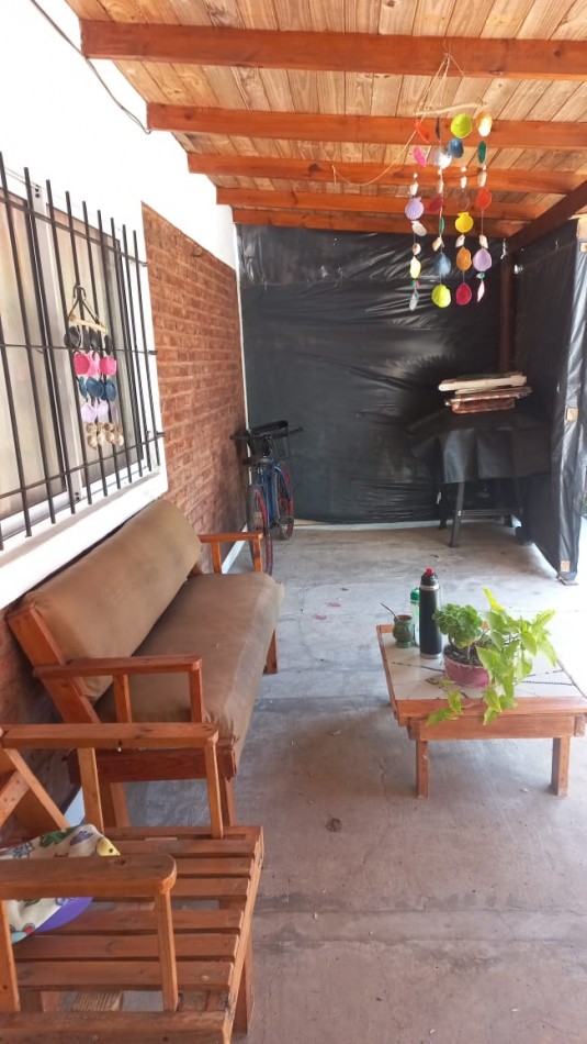 VENDO HERMOSA PROPIEDAD CON TERRENO EN MORENO NORTE, A 40 METROS DE RUTA 23, PROXIMO A COLEGIO, COMERCIOS ESTACIONES DE SERVICIOS