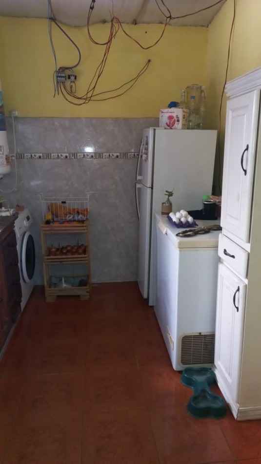 VENDO HERMOSA PROPIEDAD CON TERRENO EN MORENO NORTE, A 40 METROS DE RUTA 23, PROXIMO A COLEGIO, COMERCIOS ESTACIONES DE SERVICIOS