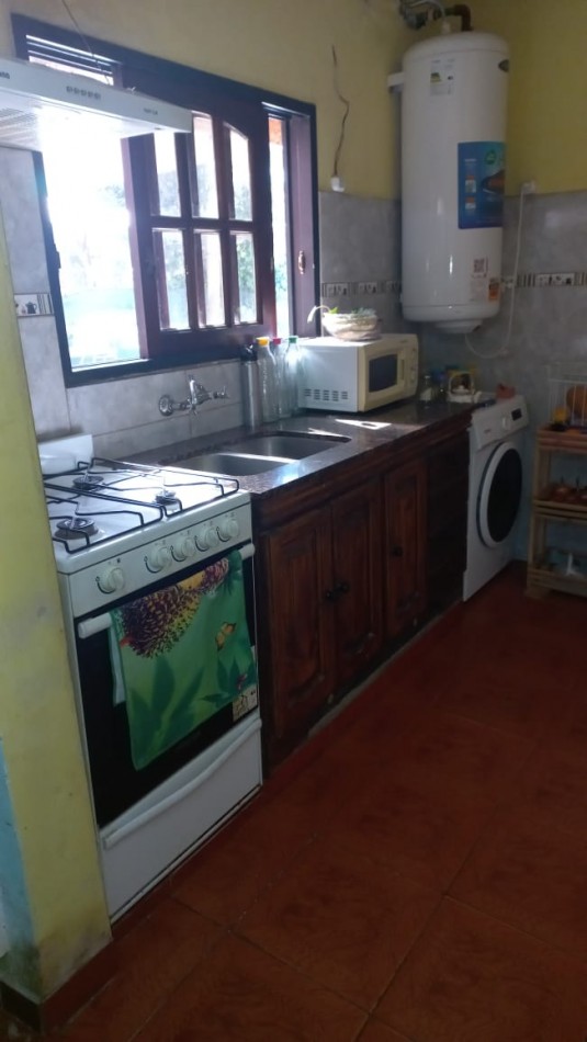 VENDO HERMOSA PROPIEDAD CON TERRENO EN MORENO NORTE, A 40 METROS DE RUTA 23, PROXIMO A COLEGIO, COMERCIOS ESTACIONES DE SERVICIOS