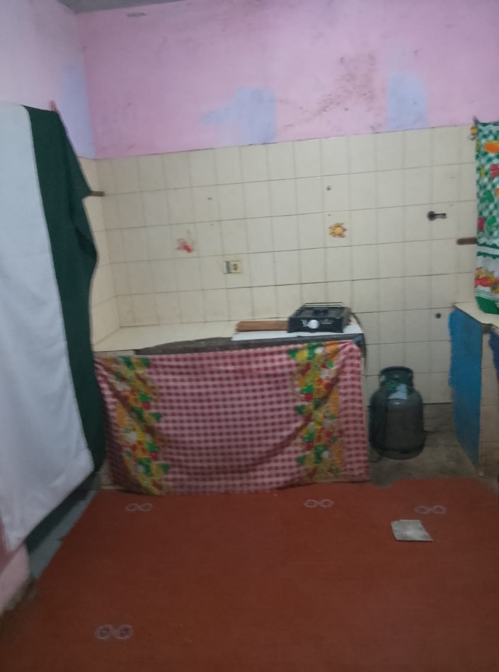 BARRIO SANTA ROSA - MORENO - VENDO O PERMUTO POR CASA CON TERRENO IMPERDIBLE ( O PERMUTA POR CASITA O LOTE EN MORENO SUR
