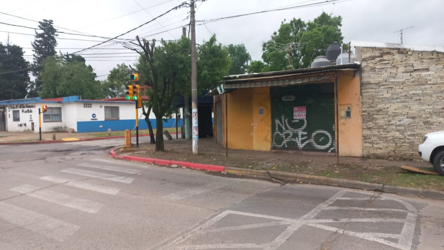 ALQUILO REGIO LOCAL COMERCIAL IDEAL TODO RUBRO