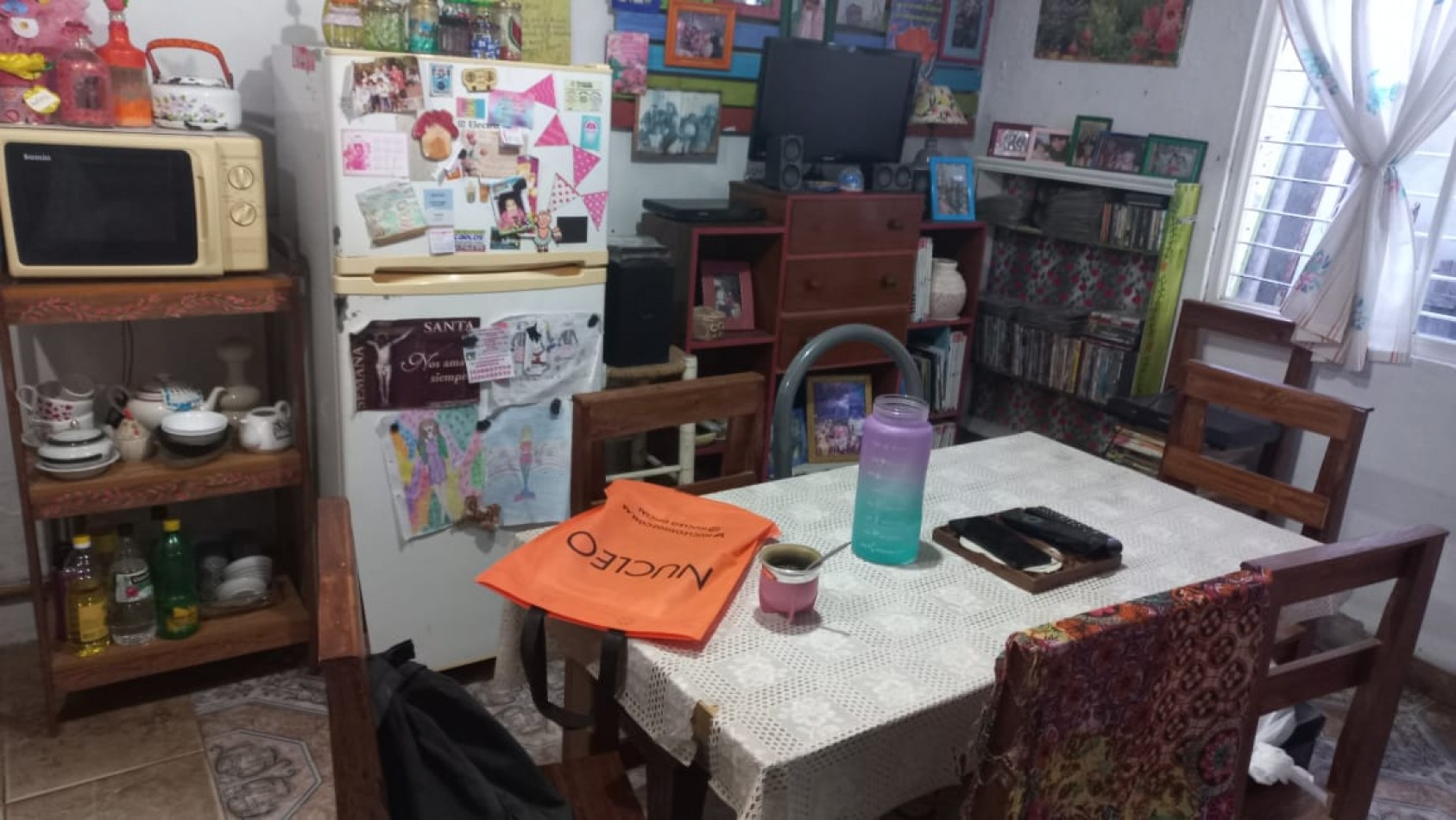 VENDO DOS HERMOSAS CASA DE MATERIAL CON LOCAL COMERCIAL Y PILETA DE NATACION EN BARRIO CIUDAD SATELITE, PARTIDO DE MORENO, CALLE: CURABROCHERO 6525
