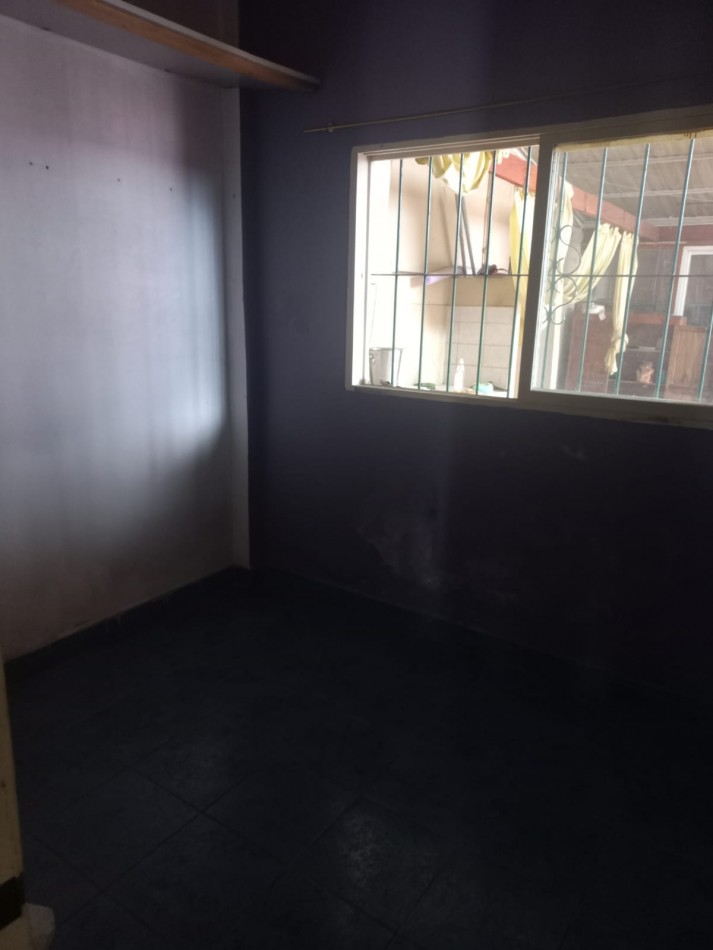 ALQUILO HERMOSA VIVIENDA CON LOCAL COMERCIAL SOBRE RUTA 25, EN MORENO 2.000