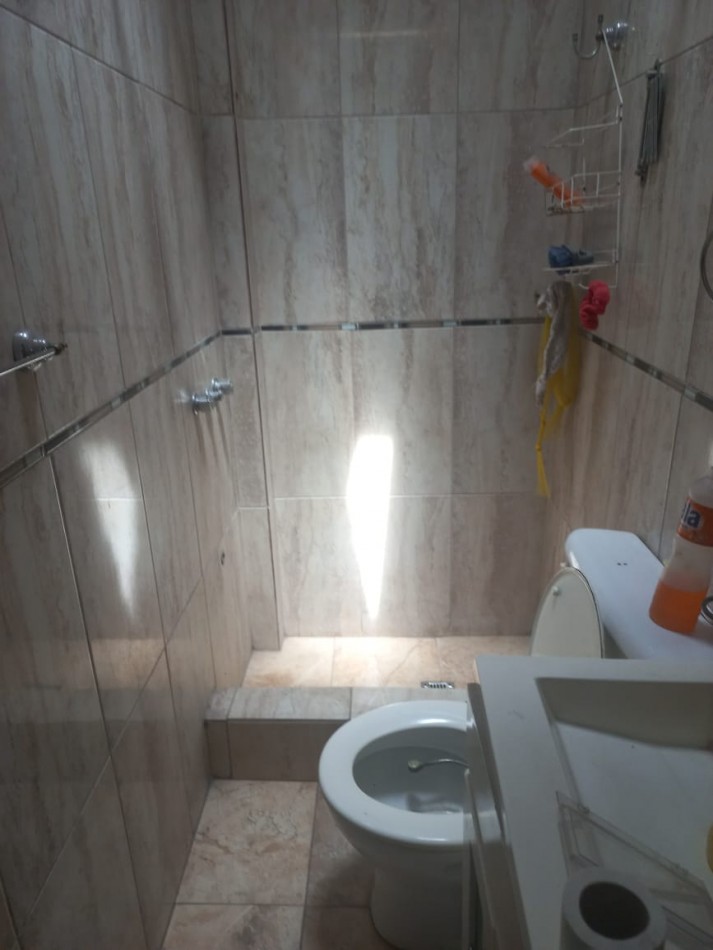 ALQUILO HERMOSA VIVIENDA CON LOCAL COMERCIAL SOBRE RUTA 25, EN MORENO 2.000