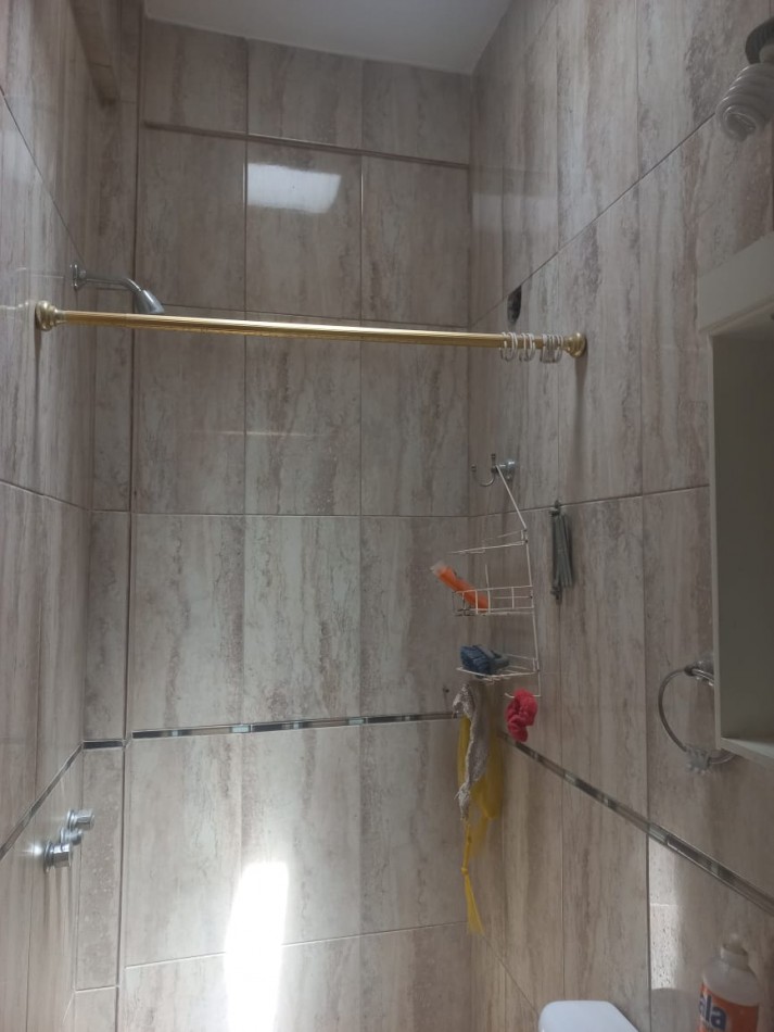 ALQUILO HERMOSA VIVIENDA CON LOCAL COMERCIAL SOBRE RUTA 25, EN MORENO 2.000