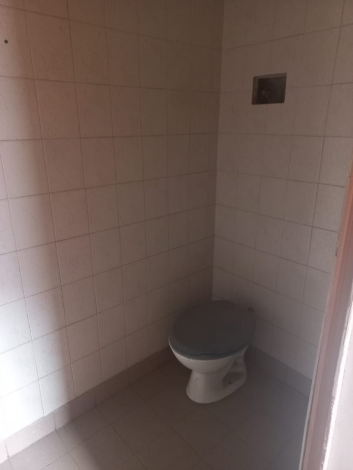 VENDO LOCAL CON AMPLIA VIVIENDA SOBRE RUTA PROVINCIAL 25 EN BARRIO MORENO 2.000, PARTIDO DE MORENO