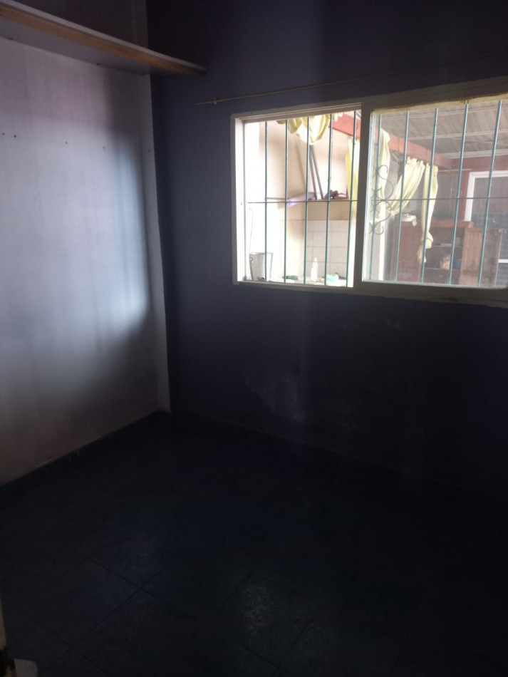 VENDO LOCAL CON AMPLIA VIVIENDA SOBRE RUTA PROVINCIAL 25 EN BARRIO MORENO 2.000, PARTIDO DE MORENO