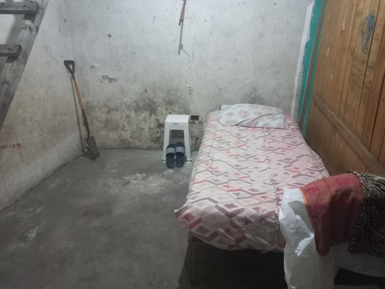 ALQUILO CASA DE MATERIAL DE 2 AMBIENTE CON AMPLIO PATIO SOBRE RUTA 25 