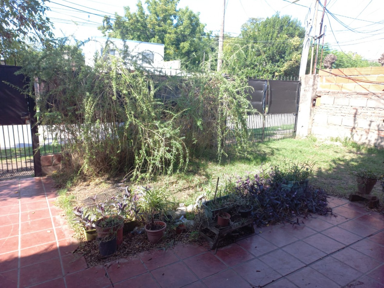 VENDO HERMOSA PROPIEDAD CON DOBLE VIVIENDA EN BARRIO SAN JOSE