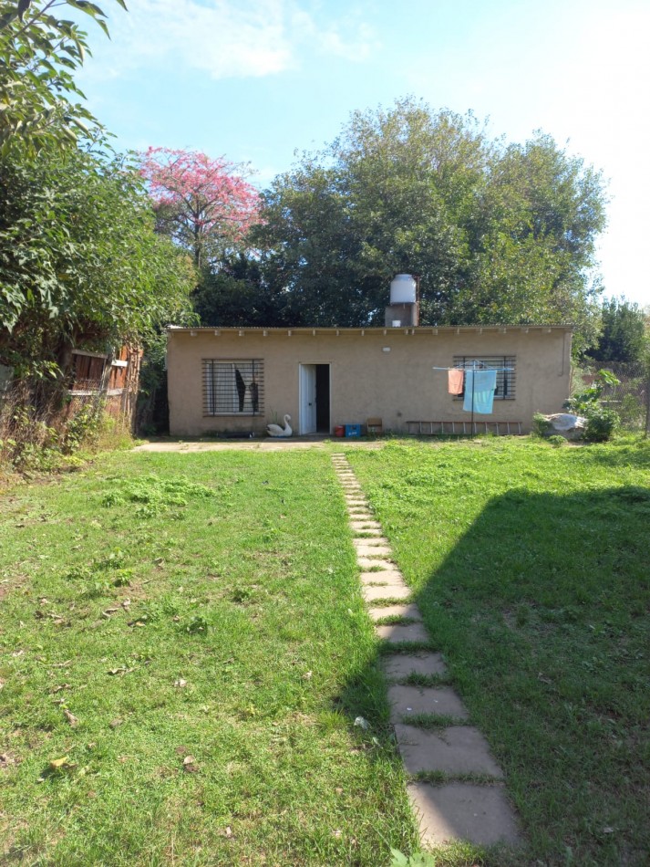 VENDO HERMOSA PROPIEDAD CON DOBLE VIVIENDA EN BARRIO SAN JOSE