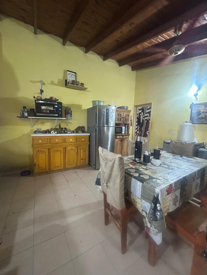 EN ALQUILER AMPLIA CASA CON 3 DORMITORIOS BARRIO LA PERLA, PARTIDO DE MORENO