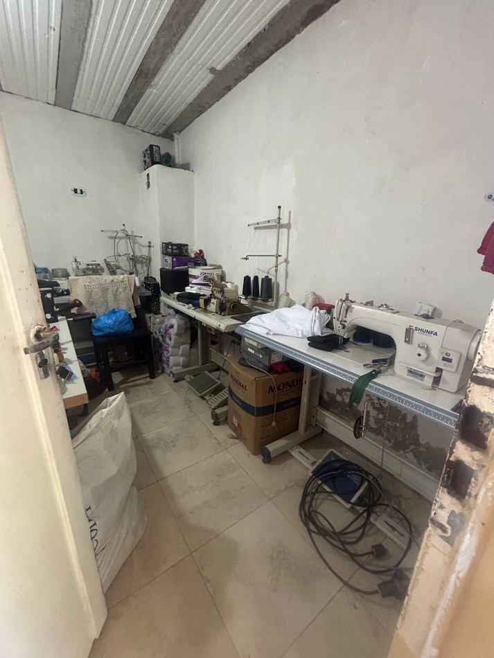 EN ALQUILER AMPLIA CASA CON 3 DORMITORIOS BARRIO LA PERLA, PARTIDO DE MORENO