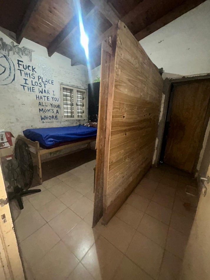 EN ALQUILER AMPLIA CASA CON 3 DORMITORIOS BARRIO LA PERLA, PARTIDO DE MORENO