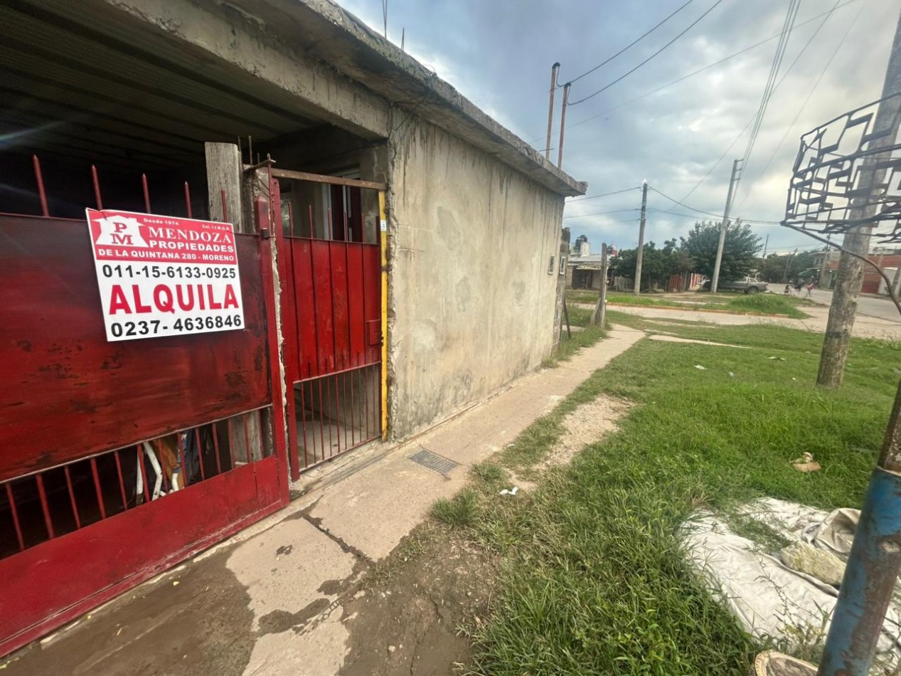 EN ALQUILER AMPLIA CASA CON 3 DORMITORIOS BARRIO LA PERLA, PARTIDO DE MORENO