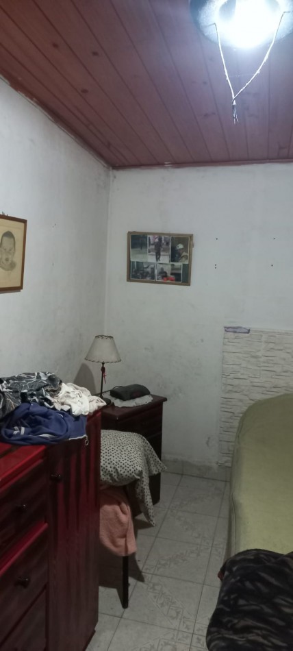 VENDO HERMOSA PROPIEDAD EN DOS PLANTAS  CON 2 LOCALES COMERCIALES EN BARRIO AURORA, PARTIDO DE MORENO 