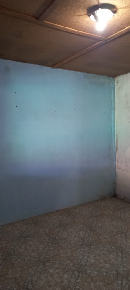 VENDO HERMOSA PROPIEDAD EN DOS PLANTAS  CON 2 LOCALES COMERCIALES EN BARRIO AURORA, PARTIDO DE MORENO 